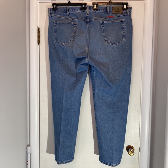 Wrangler Relaxed Fit Jeans 48x30 - Picture 6 of 9